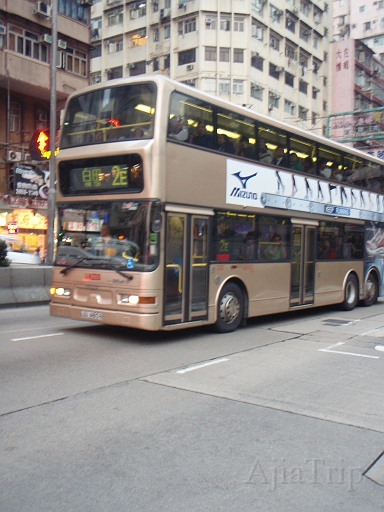 DoubleDecker.JPG - �C�M���X�̖��c