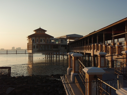 PenangSunshine.JPG - �W���[�W�^�E��