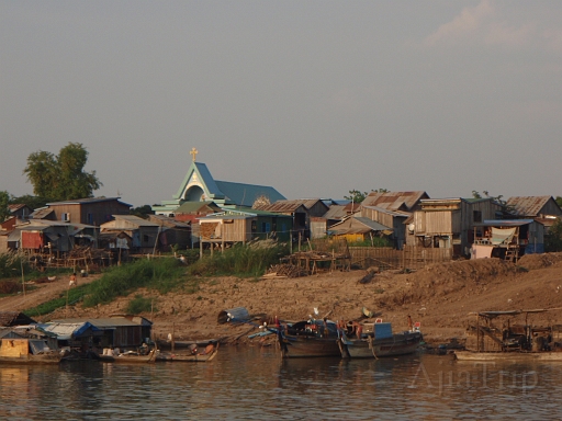 PhunompenSlam.JPG - �o���b�N