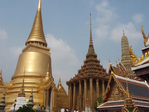WatPhraKaeo.JPG - �o���R�N�@���b�g�v���P�I