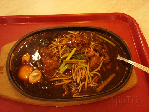 melaka1.JPG - �}���b�J�H��